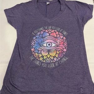 Womens XL V-neck Tee